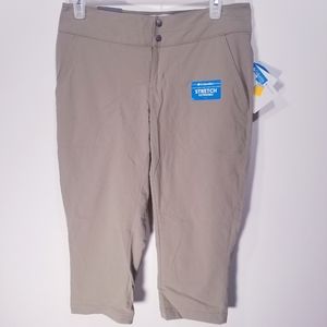 Columbia Capri Pant Khaki Beige sz 6 NWT